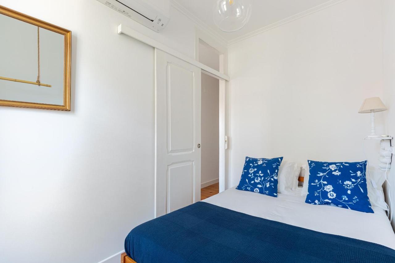 White & Blue Vintage Home In Graca Lisboa Ngoại thất bức ảnh