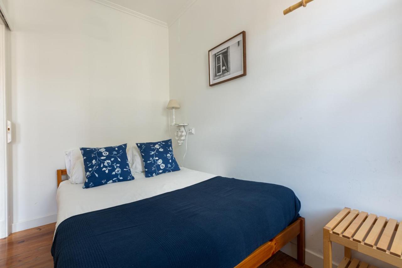 White & Blue Vintage Home In Graca Lisboa Ngoại thất bức ảnh